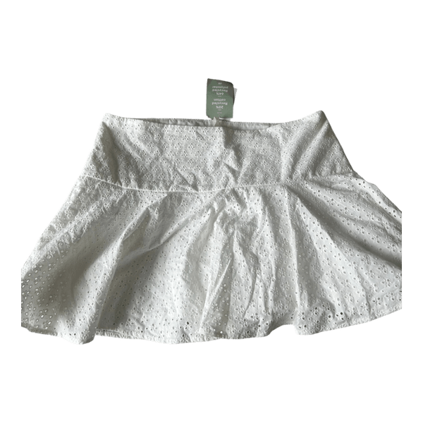 Hvid mininederdel med broderi anglaise