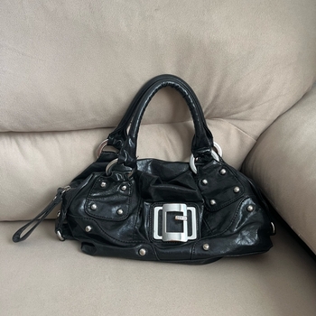 Black vintage bag from GUESS