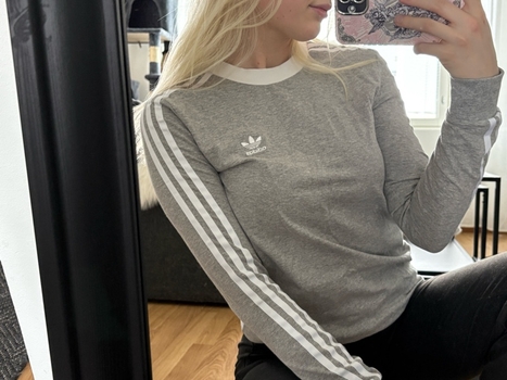 Adidas harmaa pitkähihainen
