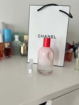 Glossier You edp sample
