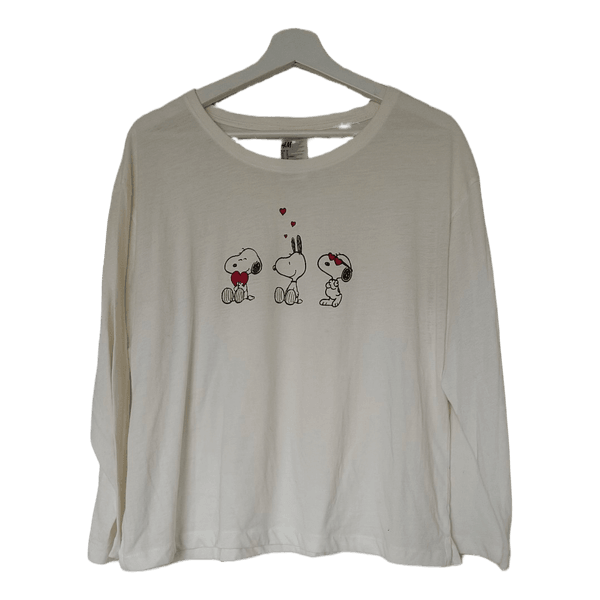 H&M yöasu Snoopy-kuviolla