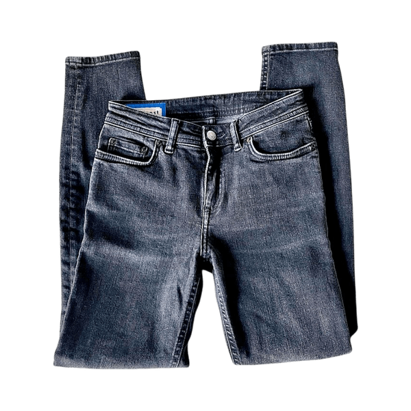 Acne Studios pillifarkut