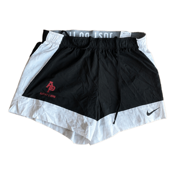 Nike shorts M size