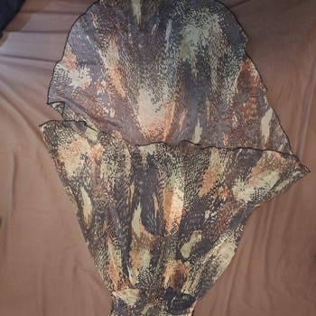 Upea kuviollinen mekko