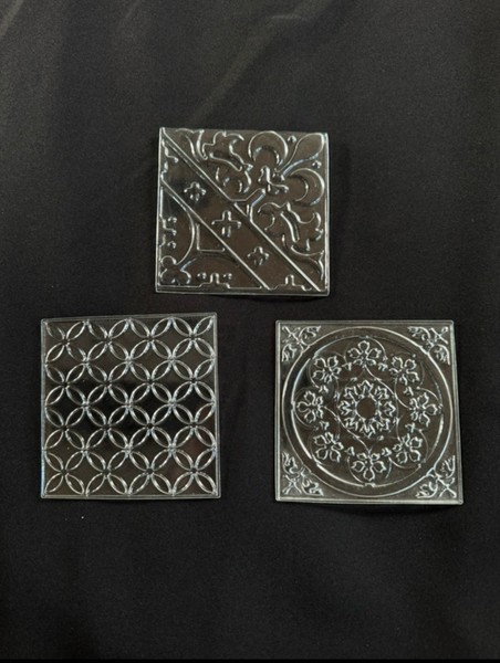 Embossing plates