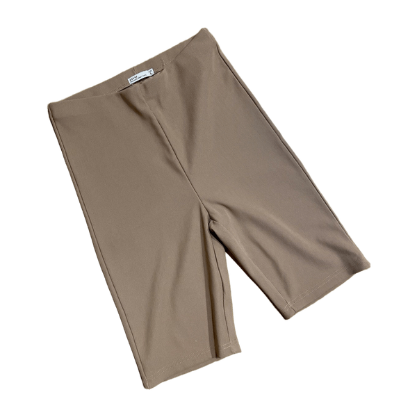 Beiget shortsit