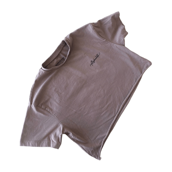 Alphalete t-shirt