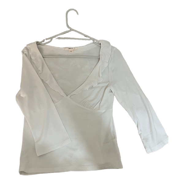 Valkoinen Gina Tricot paita