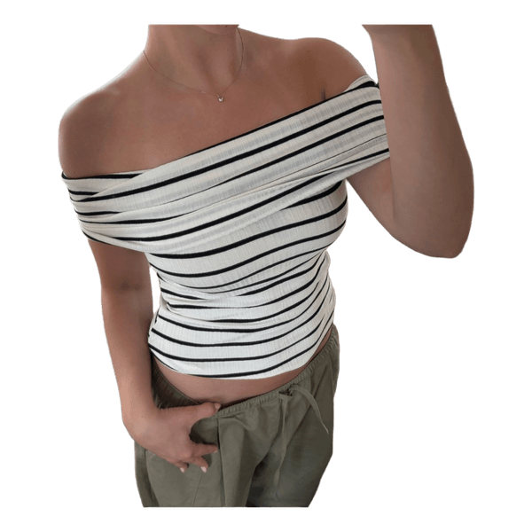 Stripet off-shoulder top