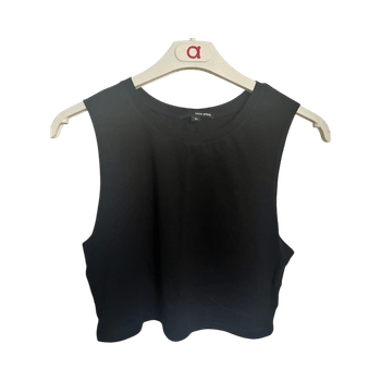 Musta crop-top