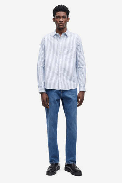 Low rise jeans