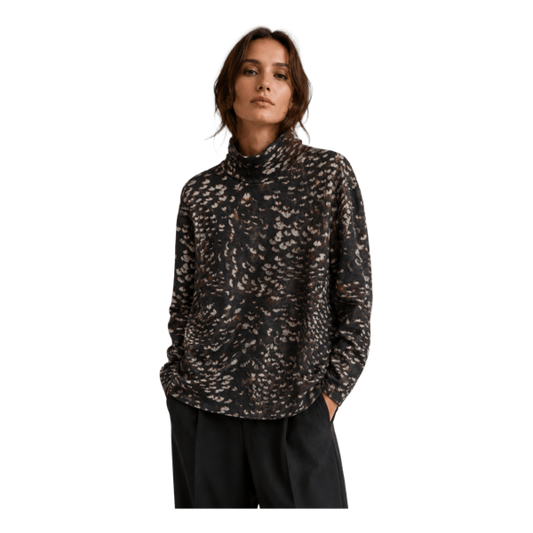 Model raštuotas golfas