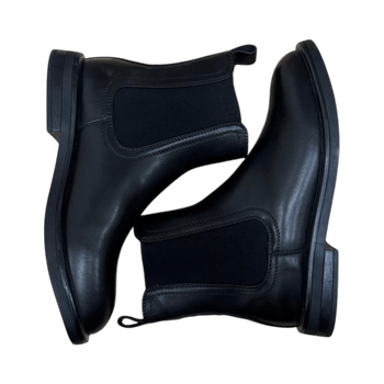 Mustat chelsea-saappaat