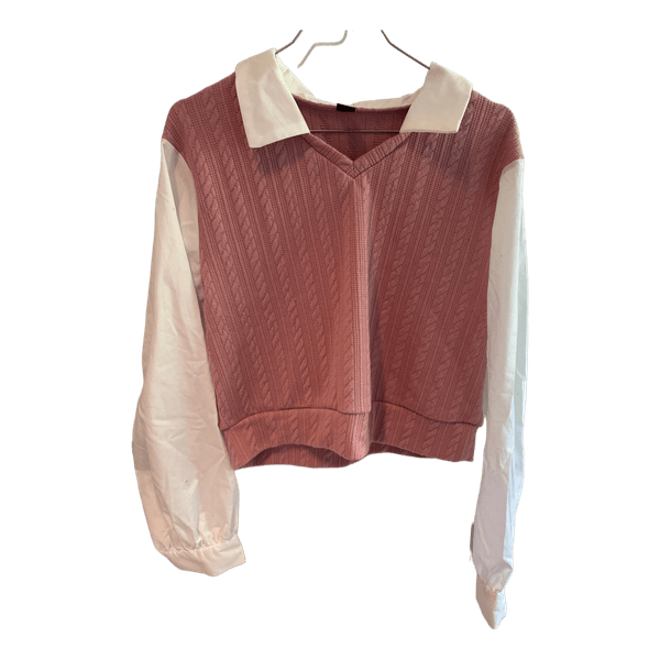 Sød skjorte med sweater påsyet