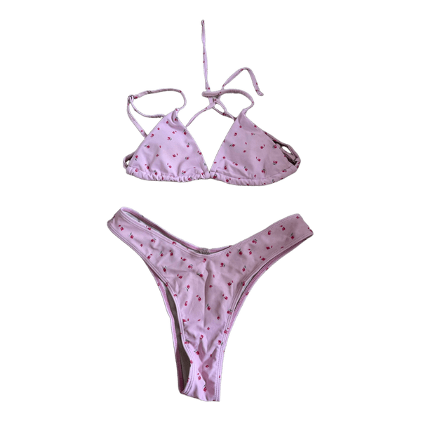 Lyserød bikini med blomstermønster