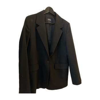 Musta bleiseri naisille