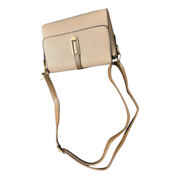 Women leather crossbody bag.