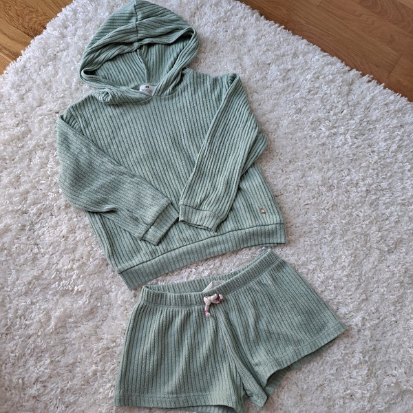 Green ribbed lounge set