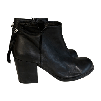 Vagabond boots