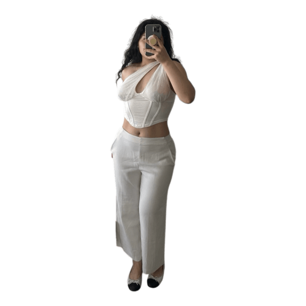 White asymmetrical top with mesh size S/M