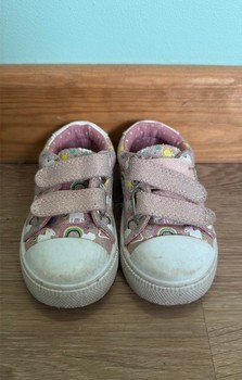 Pink unicorn print sneakers