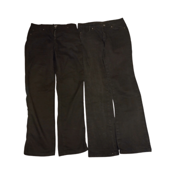 Musta farkkuhousut, suorat lahkeet