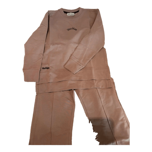 Brown sweatshirt and trousers set
