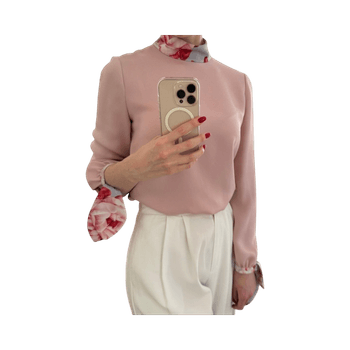 Vaaleanpunainen Ted Baker -pusero