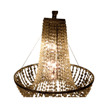 Iso kristallikattokruunu