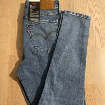 Levi’s jeans