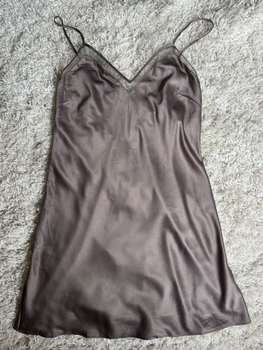 Beige yöasu