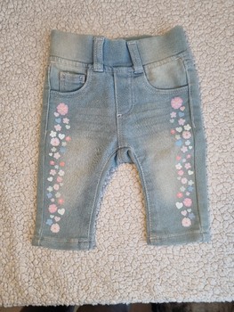 Baby jeans with flowers