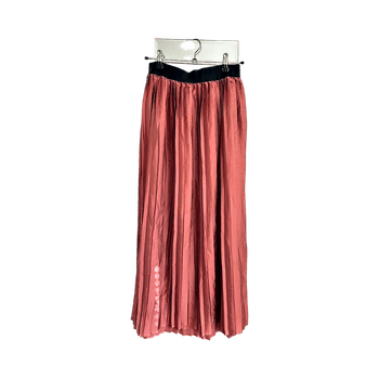 Pleated skirt