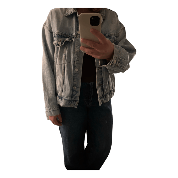 Lys denimjakke