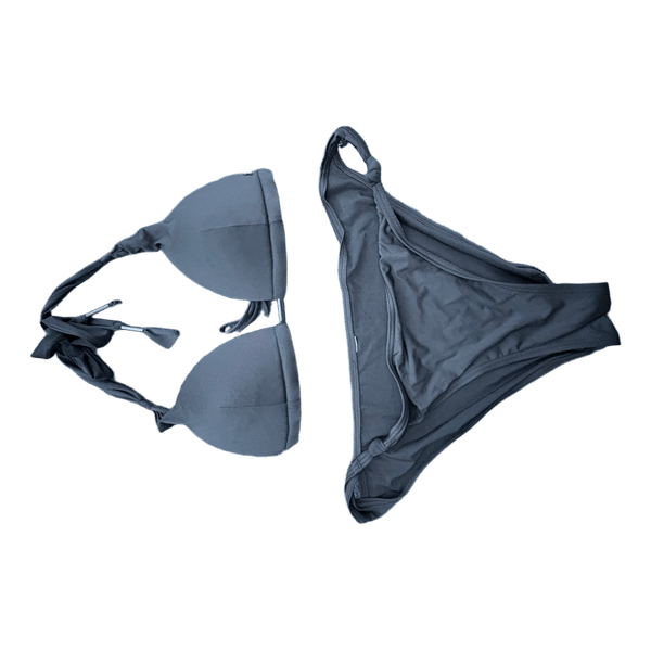 Ruskeat bikinit