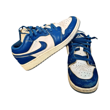 sinivalkoiset tennarit, air jordan