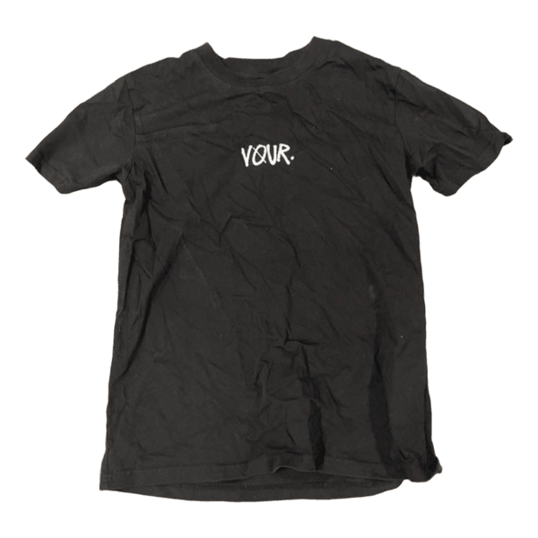 Sort t-shirt med tekstprint