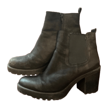 Vagabond boots
