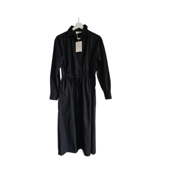Everlane paitamekko 