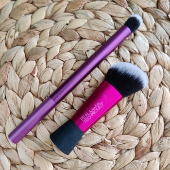 Real techniques beauty product