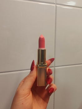 L'oreal Color Riche huulipuna 136