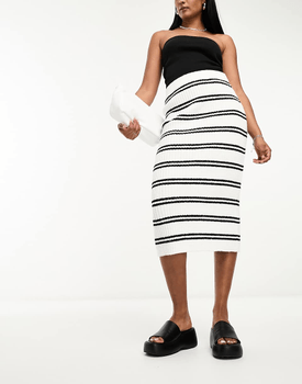 Knitted midi skirt