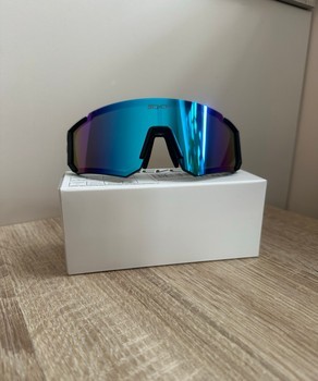 SCVCN sportiniai akiniai nuo saulės su UV400 apsauga
