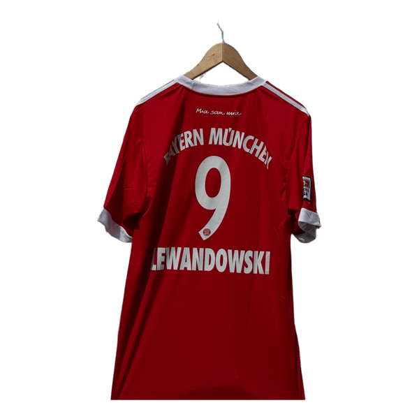 Lewandowski pelipaita