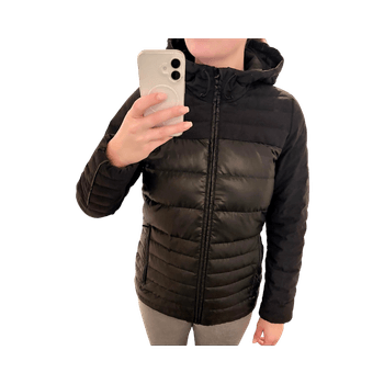 Musta Adidaksen toppatakki