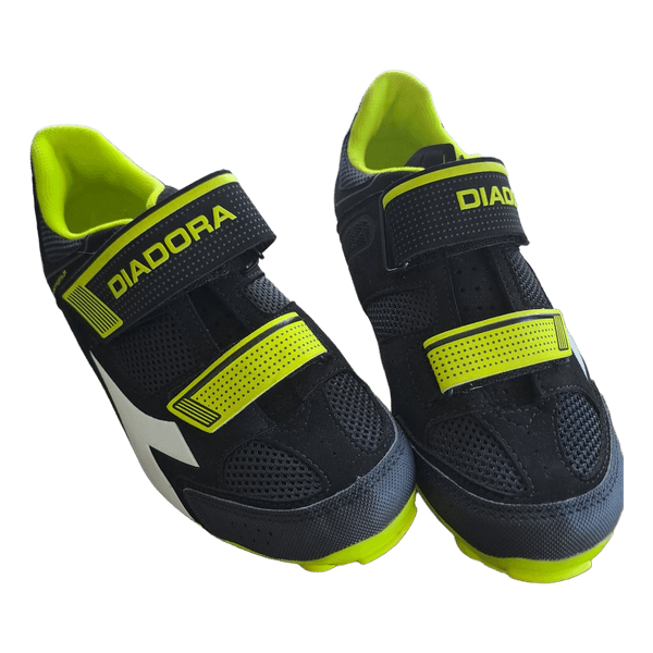 Diadora black cycling shoes