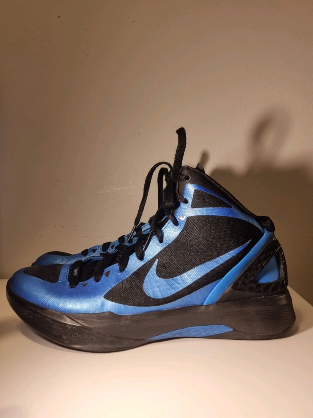 Nike sports shoes