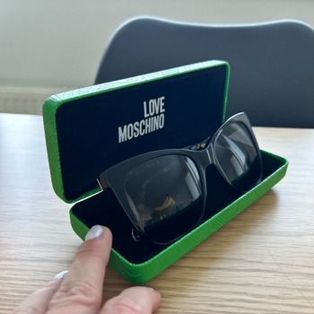 Love moschino sunglasses
