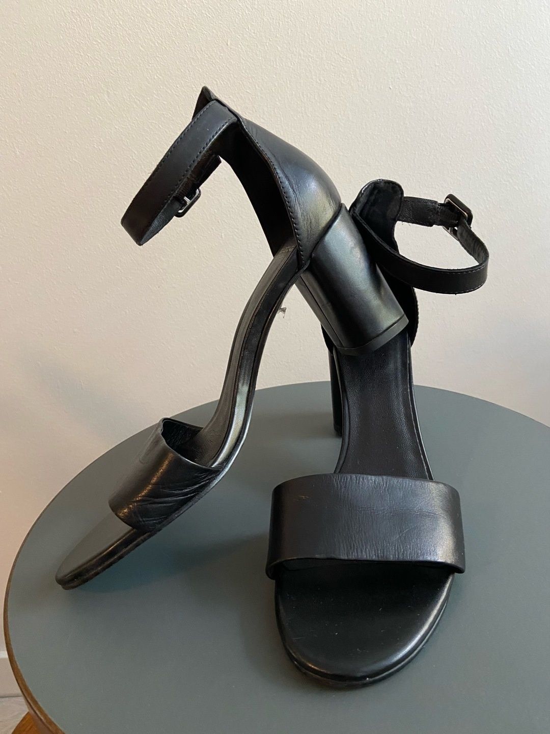 Vagabond heels