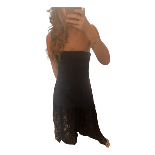 Sort langkjole med blonder